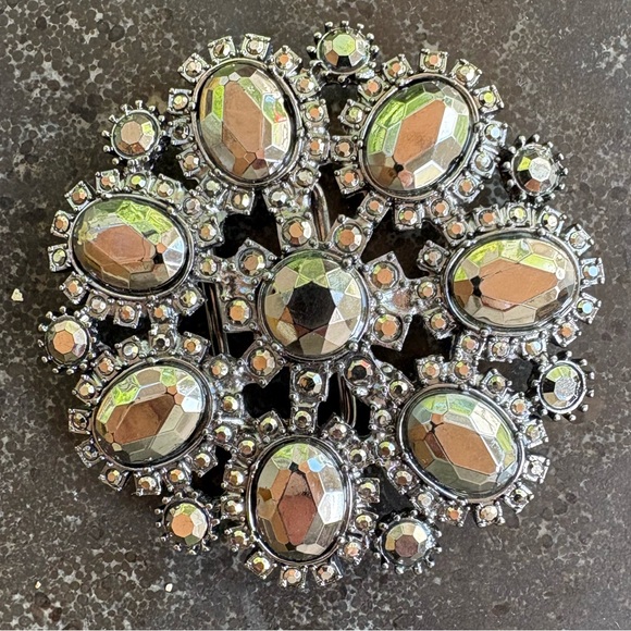 Silver and Faceted Crystal Belt Buckle with Rhinestone Accents - Picture 1 of 7